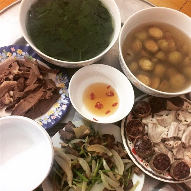 'Phát hờn' với 5 mâm cơm phiên bản 'chồng nhà người ta' nấu tặng vợ-3