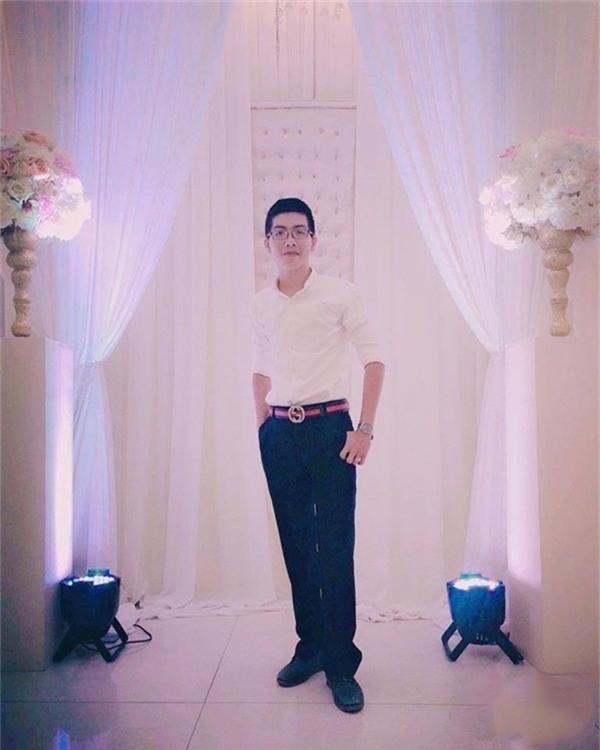 Dù mới 18 tuổi nhưng em trai Đức Phúc đã tỏ ra khá chững chạc. - Tin sao Viet - Tin tuc sao Viet - Scandal sao Viet - Tin tuc cua Sao - Tin cua Sao