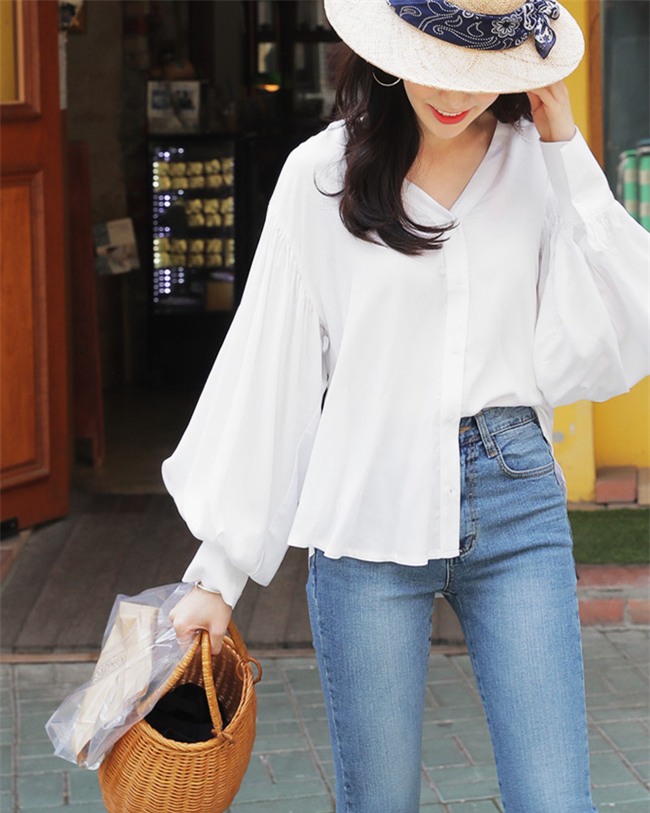 Muốn diện sơmi chuẩn mốt, các nàng chỉ cần khoanh vùng 8 gợi ý dưới đây là đủ - Ảnh 12.