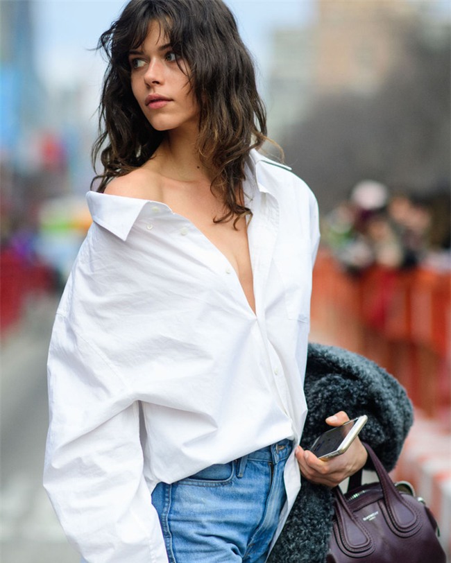 Muốn diện sơmi chuẩn mốt, các nàng chỉ cần khoanh vùng 8 gợi ý dưới đây là đủ - Ảnh 21.