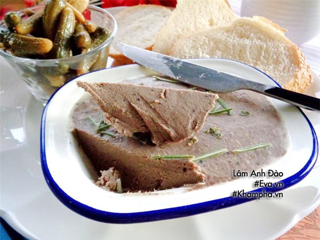 lam pate gan ga thom nuc mui, an sang kem banh mi ca nha me - 12