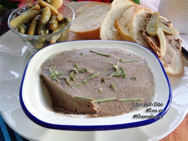 lam pate gan ga thom nuc mui, an sang kem banh mi ca nha me - 13