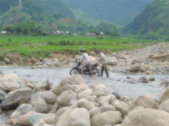 Nghẹn lòng nỗi đau của chàng trai Sơn La nhiều đêm không ngủ vì nhớ vợ và đứa con chưa kịp chào đời - Ảnh 1.