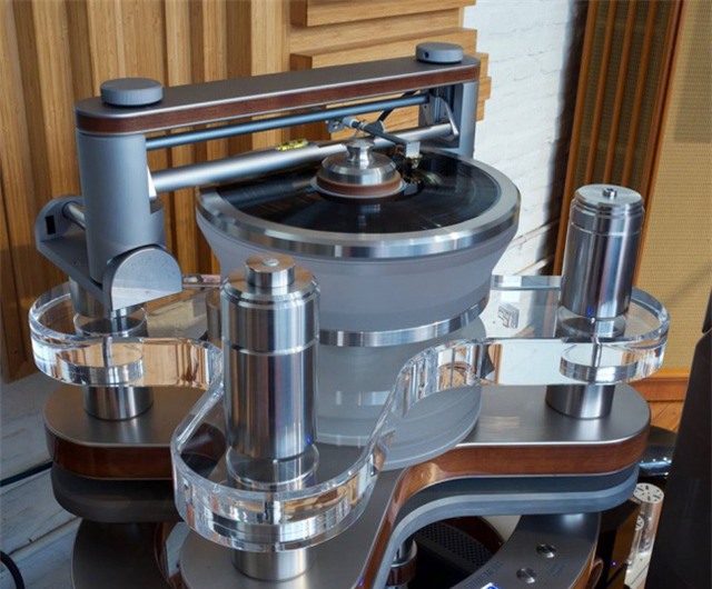 giới siêu giàu, dát vàng