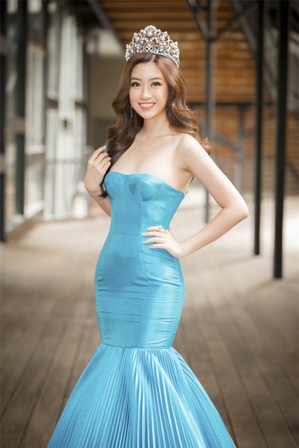 Hoa hậu Đỗ Mỹ Linh khoe vẻ đẹp tinh khôi khi trở thành 'Miss World Vietnam 2017'-2