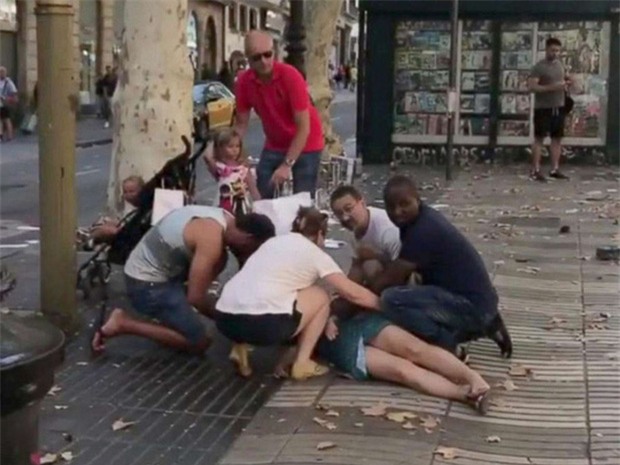 IS nhận trách nhiệm vụ khủng bố ở Barcelona - Ảnh 2.