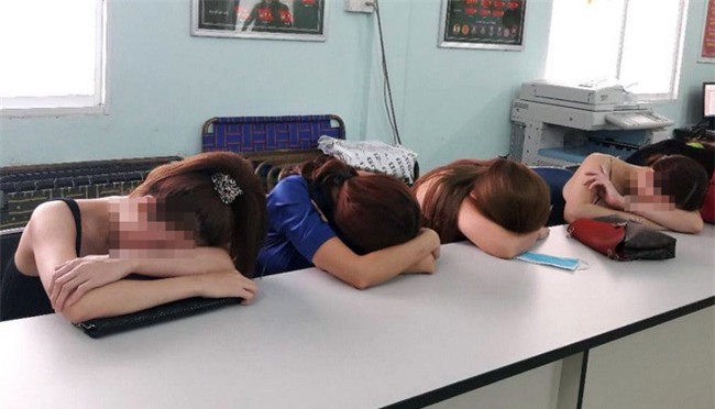 my nhan trong duong day "sex tour" ngan do sa doa the nao? - 1