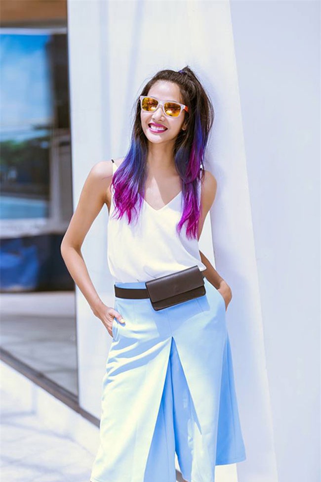 khong chiu thua nhau, minh hang va ha ho deu nhanh chong cap nhat mau tui hot nhat nam - 8