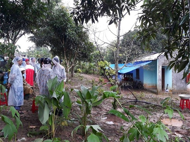 Nạn nhân bị thương trong vụ nổ bom 6 người chết phải cắt cụt 2 chân, bác sĩ yêu cầu bỏ 2 mắt - Ảnh 2.