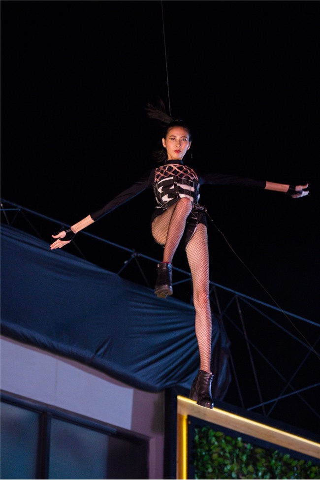 Ghê gớm có số má, Thùy Dương Next Top vẫn khóc tức tưởi trước bà Phương mẹ chồng-8