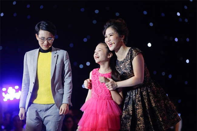 tan chay voi giong ca 11 tuoi hat dan ca tai the voice kids hinh anh 6