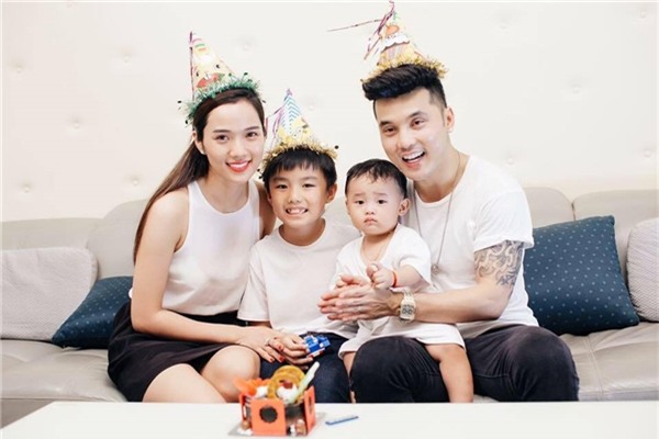 Cuộc sống hạnh phúc, giàu sang của Ưng Hoàng Phúc và bà xã siêu mẫu - Tin sao Viet - Tin tuc sao Viet - Scandal sao Viet - Tin tuc cua Sao - Tin cua Sao