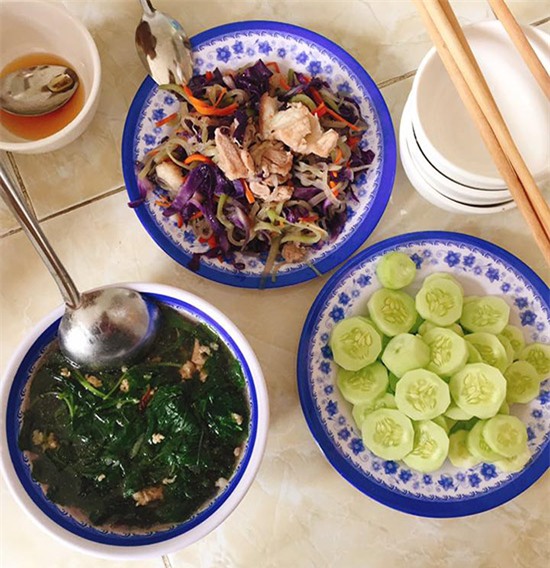 lạc cháy den, canh dục dục - mam com 20 nghin cua sinh vien ngay dau len nhap hoc - 9