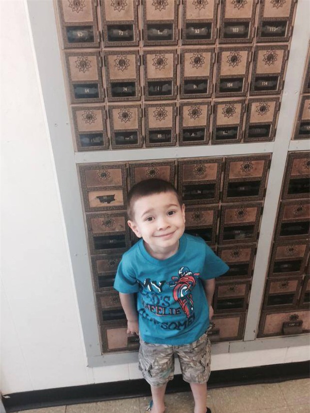 Mất bố, cậu bé liên tục hỏi mẹ bố ở đâu, cho đến ngày nhận được lá thư tay, em lại vui bất ngờ - Ảnh 3.