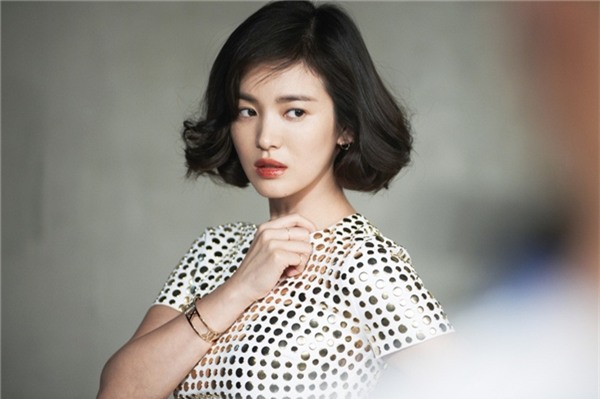 Những kiểu tóc một thời thương nhớ của cô dâu tương lai Song Hye Kyo-7