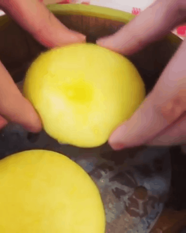 3 món bánh nhân kim sa thần thánh cứ xuất hiện là khiến giới mộ ẩm thực chao đảo - Ảnh 2.