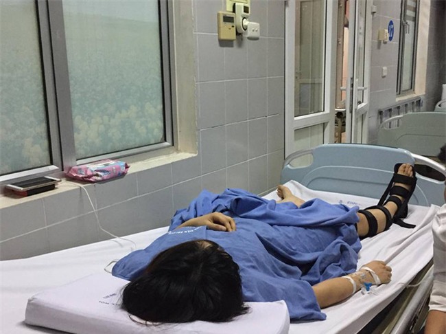 Cô gái kể lại 30 phút hoảng loạn khi mắc kẹt trong thang máy ở tòa nhà Hei Tower  - Ảnh 2.