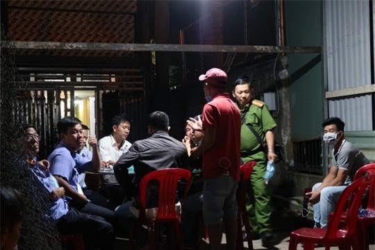 Bắt khẩn cấp kẻ giết người bỏ vào tủ ở Sài Gòn - Ảnh 1.