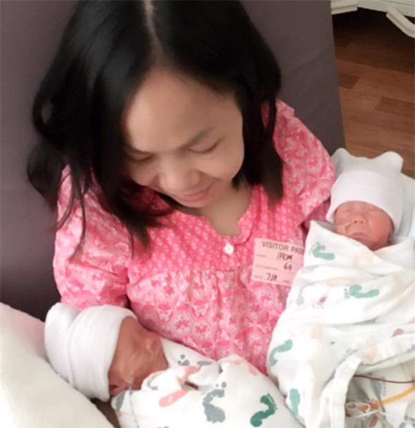 chuyen mang bau song thai voi chong tay nhu ky tich cua me viet ti hon chi nang 27kg - 8