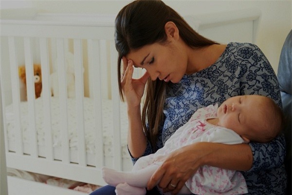 Mới sinh con nhưng mình đã bị chồng hắt hủi đến mức bục vết mổ - Ảnh 2.