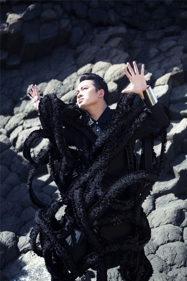 Tung Duong: 'Gia tre lon be dam duoi nhac Bolero dung la su thut lui' hinh anh 1