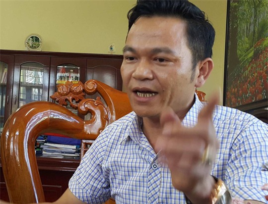 vu giam doc danh nu bac si: chu tich phuong chi cam ghe de... ngoi va can ngan xo xat - 2