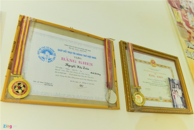 Hinh anh au tho it biet cua 'tai tu dien anh Hai Duong' Van Toan hinh anh 4