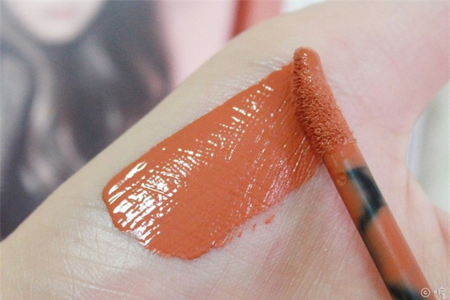 6 cây son đất giá dưới 300 ngàn, lên màu cực tôn da cho quý cô Việt - Ảnh 20.