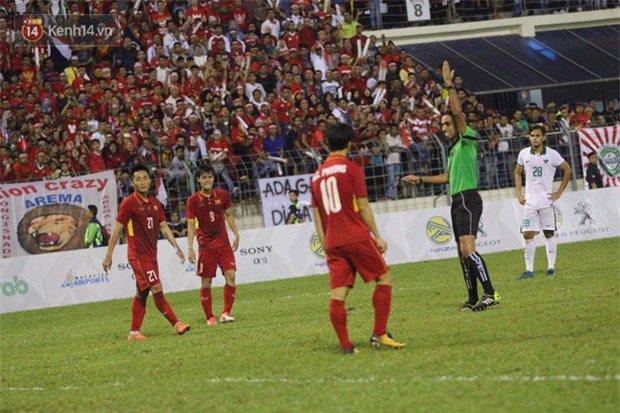 Fan thất vọng trước màn trình diễn của U22 Việt Nam - Ảnh 9.