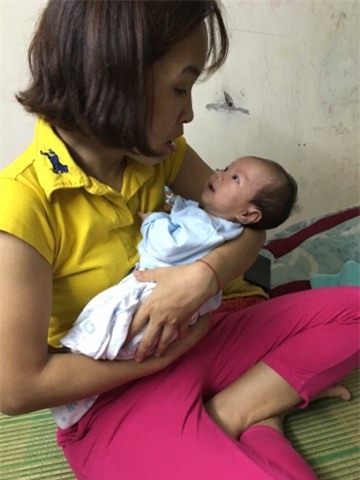 Vụ bé gái 15 ngày tuổi bị bỏ rơi: Người đàn ông nghi cha đứa trẻ, gọi điện từ Nhật tha thiết xin nhận con - Ảnh 3.