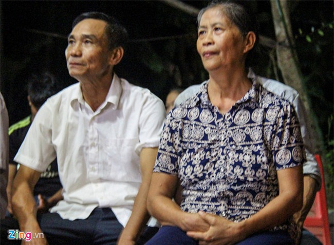 Bo Cong Phuong: 'Tu hao vi con choi nhiet tinh tu dau den cuoi tran' hinh anh 2