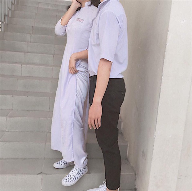 Con gái mặc áo dài, đi sneakers xinh mà, sao lại bị ném đá? - Ảnh 4.