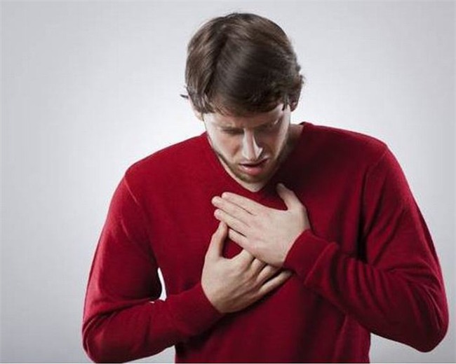 Bệnh mạch vành có thể khiến bạn nhồi máu cơ tim: Những triệu chứng phải để ý ngay kẻo muộn - Ảnh 3.