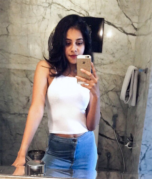 Nam diễn viên người Ấn Độ từng giải cứu và nhận nuôi đứa trẻ này từ thùng rác, đây là cô bé ấy nhiều năm sau - Ảnh 10.