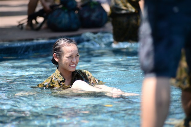 Sao nhập ngũ: Mai Ngô hoang mang khi phải tắm chung, mong được make-up khi ghi hình - Ảnh 5.