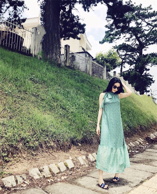 Kỳ Duyên, Ngọc Trinh rủ nhau diện đồ trễ nải trong street style tuần này - Ảnh 11.