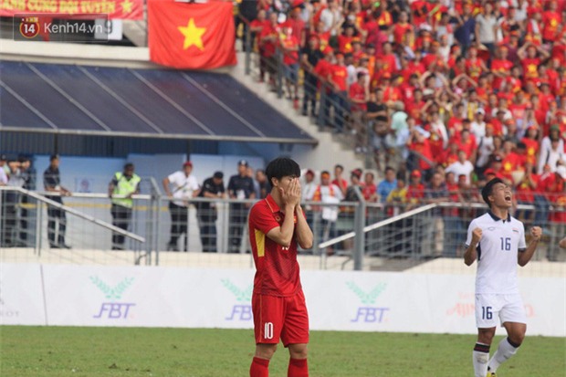 Công Phượng mắt đỏ hoe trong ngày U22 Việt Nam chia tay SEA Games 29 - Ảnh 10.