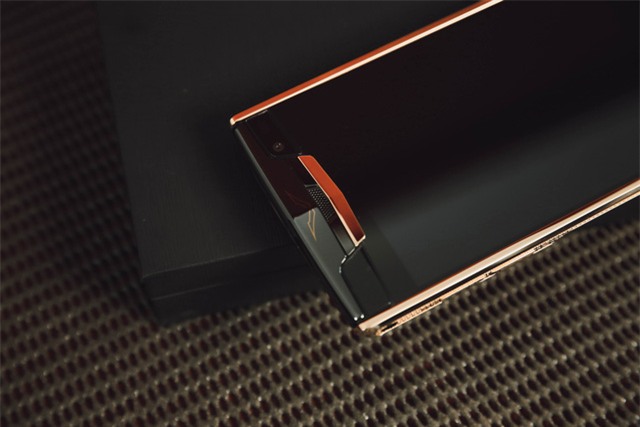 điện thoại Vertu