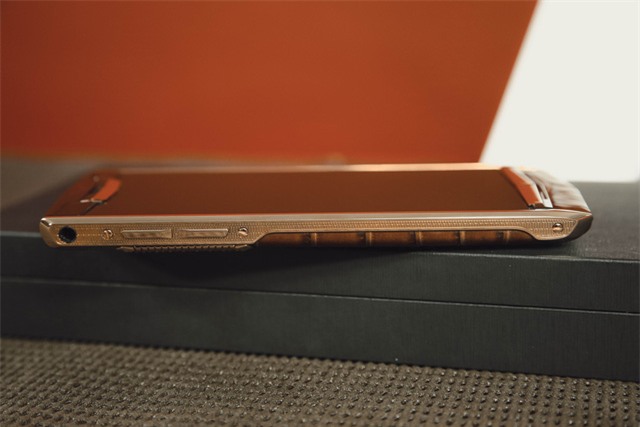 điện thoại Vertu