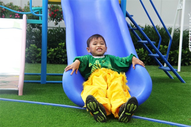 Hai bé trai 4 và 5 tuổi nghi bị mẹ bỏ rơi dưới chân cầu: Nửa đêm tỉnh giấc khóc đòi mẹ - Ảnh 13.