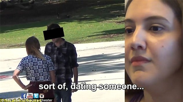 Nghi ngờ chồng hay thả thính gái trẻ, cô vợ lắp camera giấu kín và phát hiện sự thật phũ phàng - Ảnh 3.