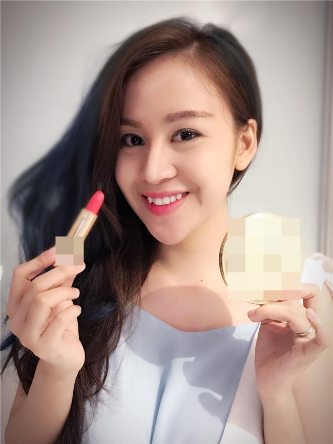 Bức ảnh HOT nhất trong ngày: Bà Tưng xuất hiện với chiếc cằm như muốn rụng-4