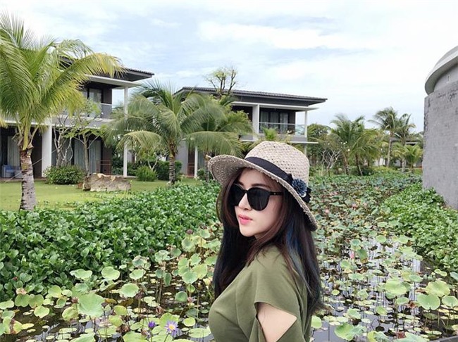 Bức ảnh HOT nhất trong ngày: Bà Tưng xuất hiện với chiếc cằm như muốn rụng-9