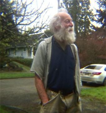 Rùng mình bộ sưu tập bệnh hoạn về trẻ em của ba ông lão U80 sống cùng một nhà - Ảnh 1.