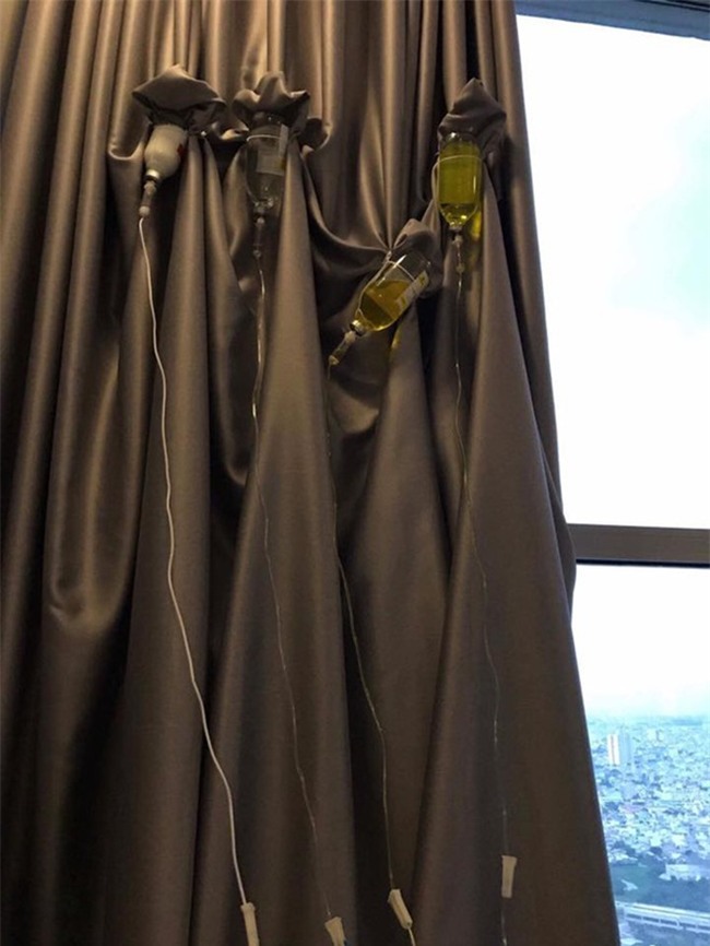 bich phuong khien nguoi ham mo lo lang khi phai nhap vien, truyen 4 chai nuoc bien - 2