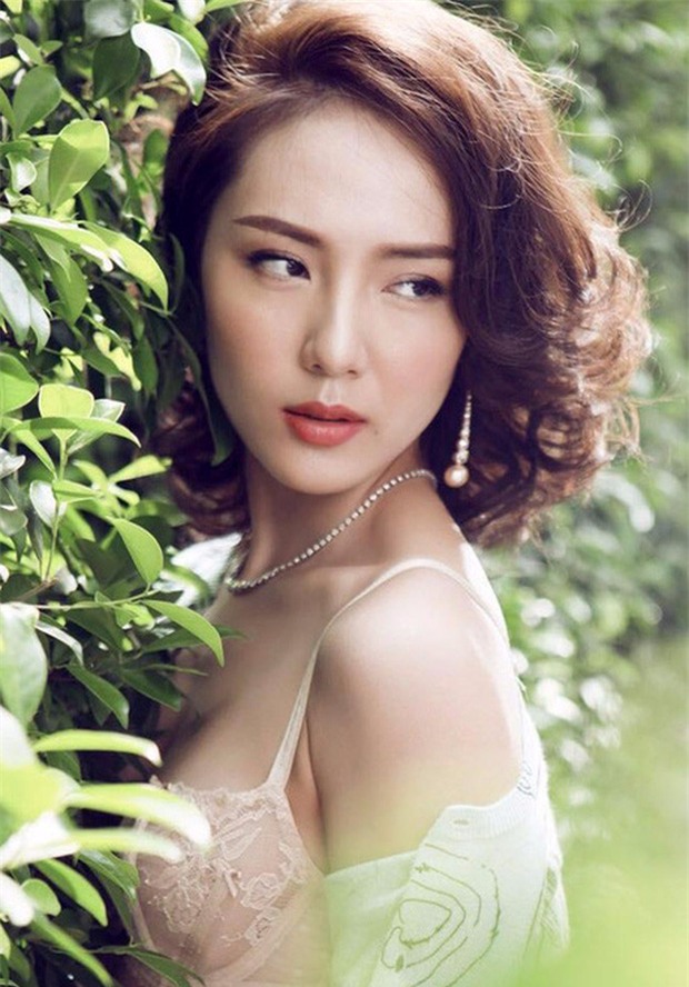 Mỹ nhân Vbiz cùng tuổi, ai xinh đẹp và trẻ trung hơn? - Ảnh 13.