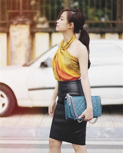 Dàn mỹ nhân Việt chết mê mốt quấn khăn thành áo vô cùng gợi cảm-8