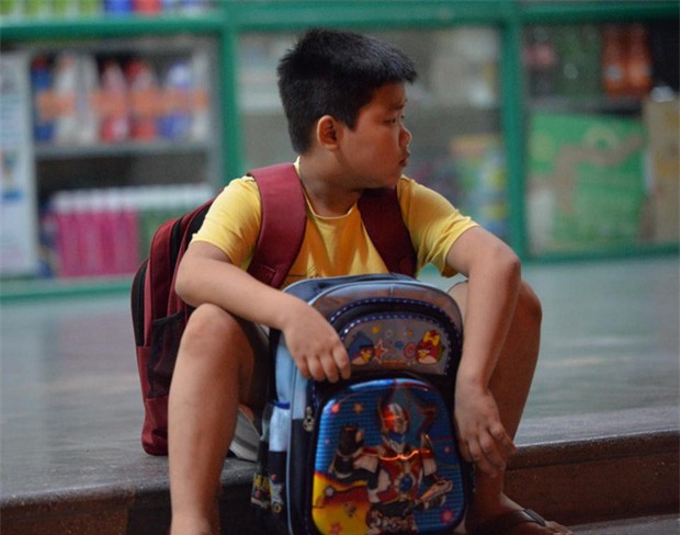 Hà Nội: Người già, trẻ em chung cư Cầu Giấy hoảng loạn vì chập điện gây cháy giữa đêm khuya - Ảnh 5.