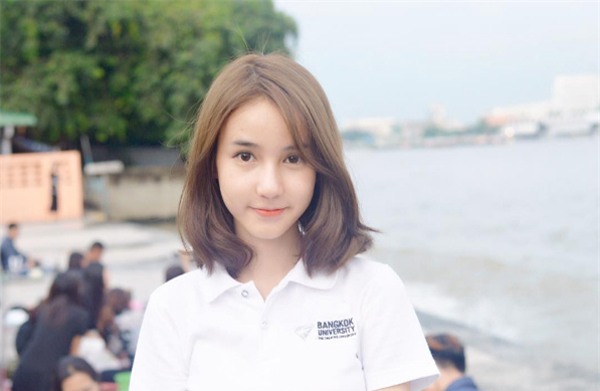 Cận cảnh nhan sắc đẹp hút hồn, thân hình nóng bỏng của tân Hoa hậu chuyển giới Thái Lan-12