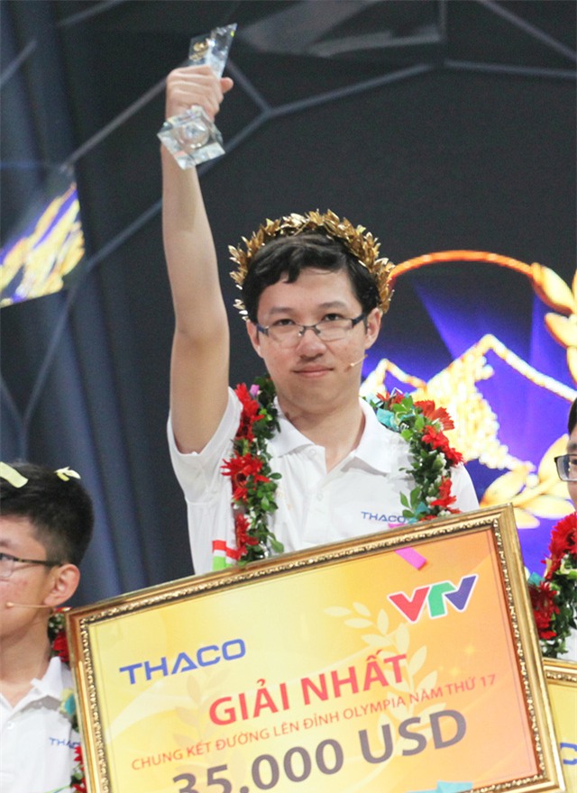 Phan Đăng Nhật Minh giành vòng nguyệt quế đầy thuyết phục
